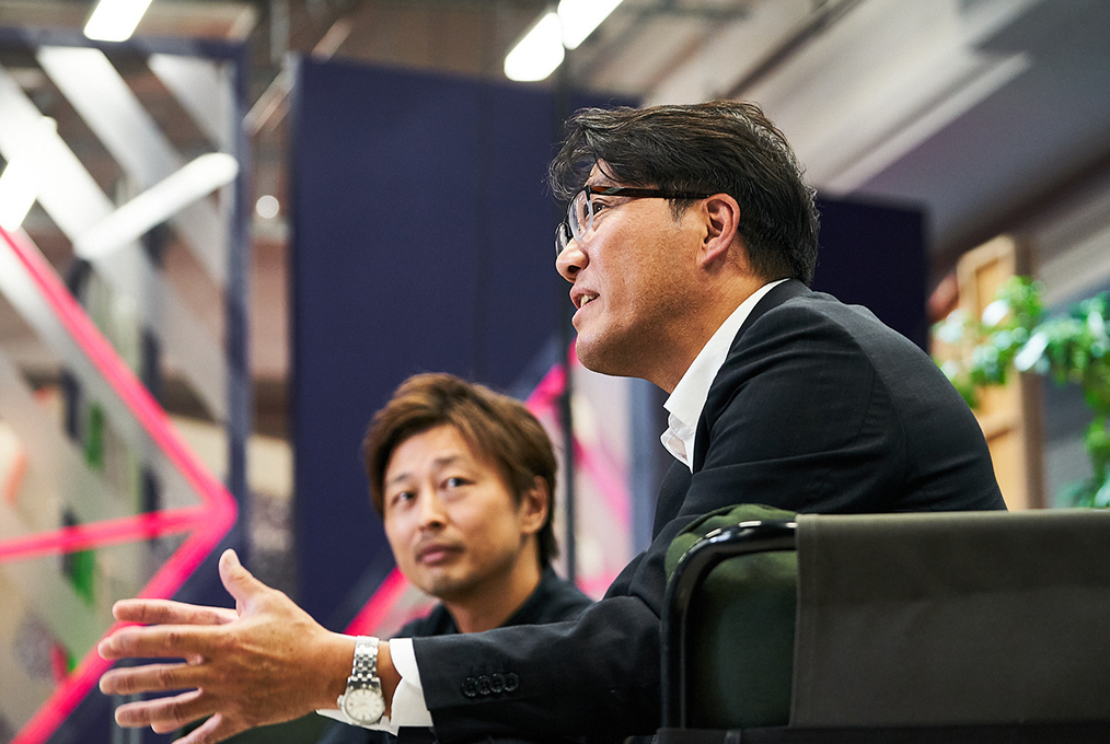 須藤憲司氏と濱本総一氏の写真